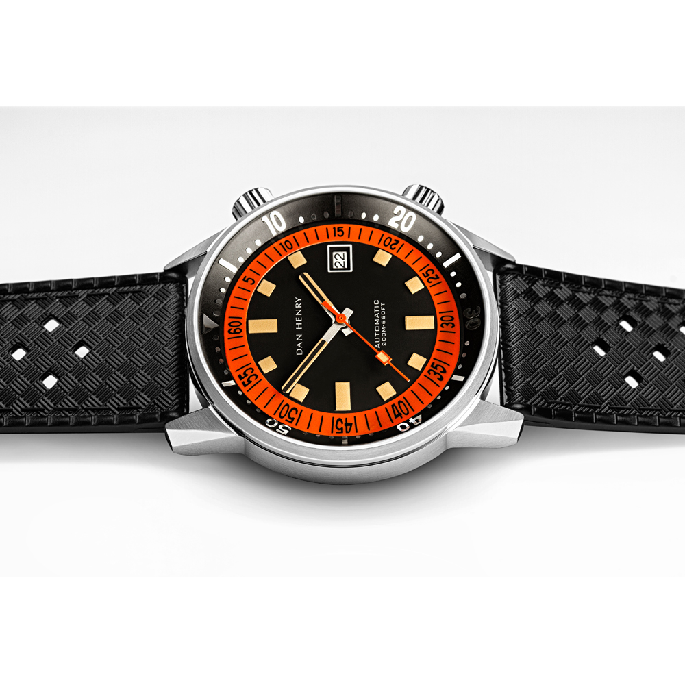 SOLD OUT｜1970 44mm - Orange｜DAN HENRY