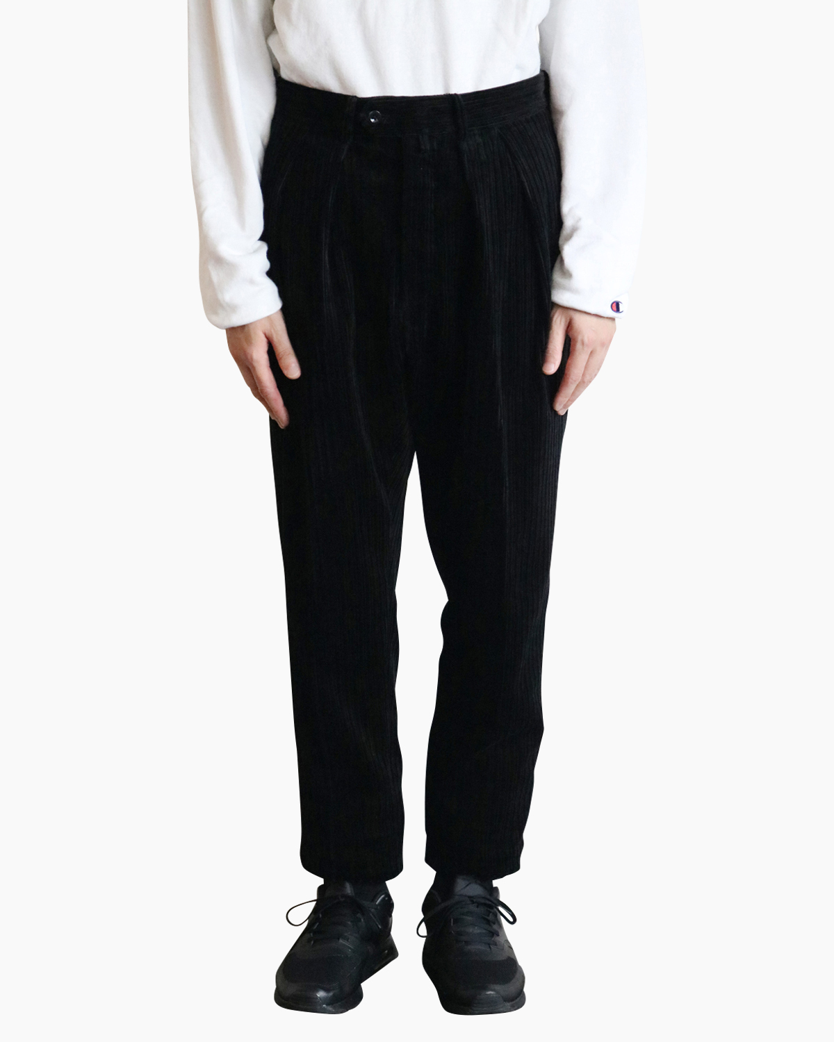 Jumbo Random Corduroy｜TAPERED - Black｜NEAT