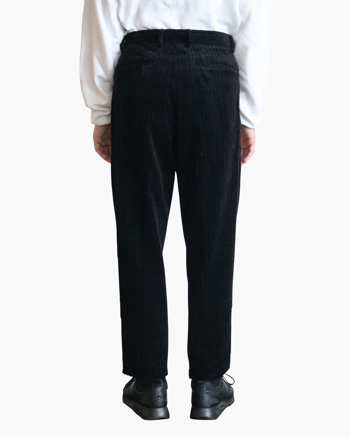 Jumbo Random Corduroy｜TAPERED - Black｜NEAT