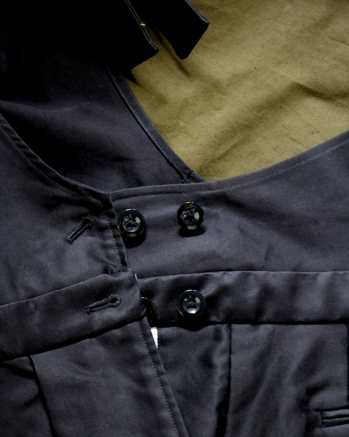 NEAT｜GIZA MOLESKIN｜OVERALL - BLACK｜PRODUCT｜Continuer Inc 