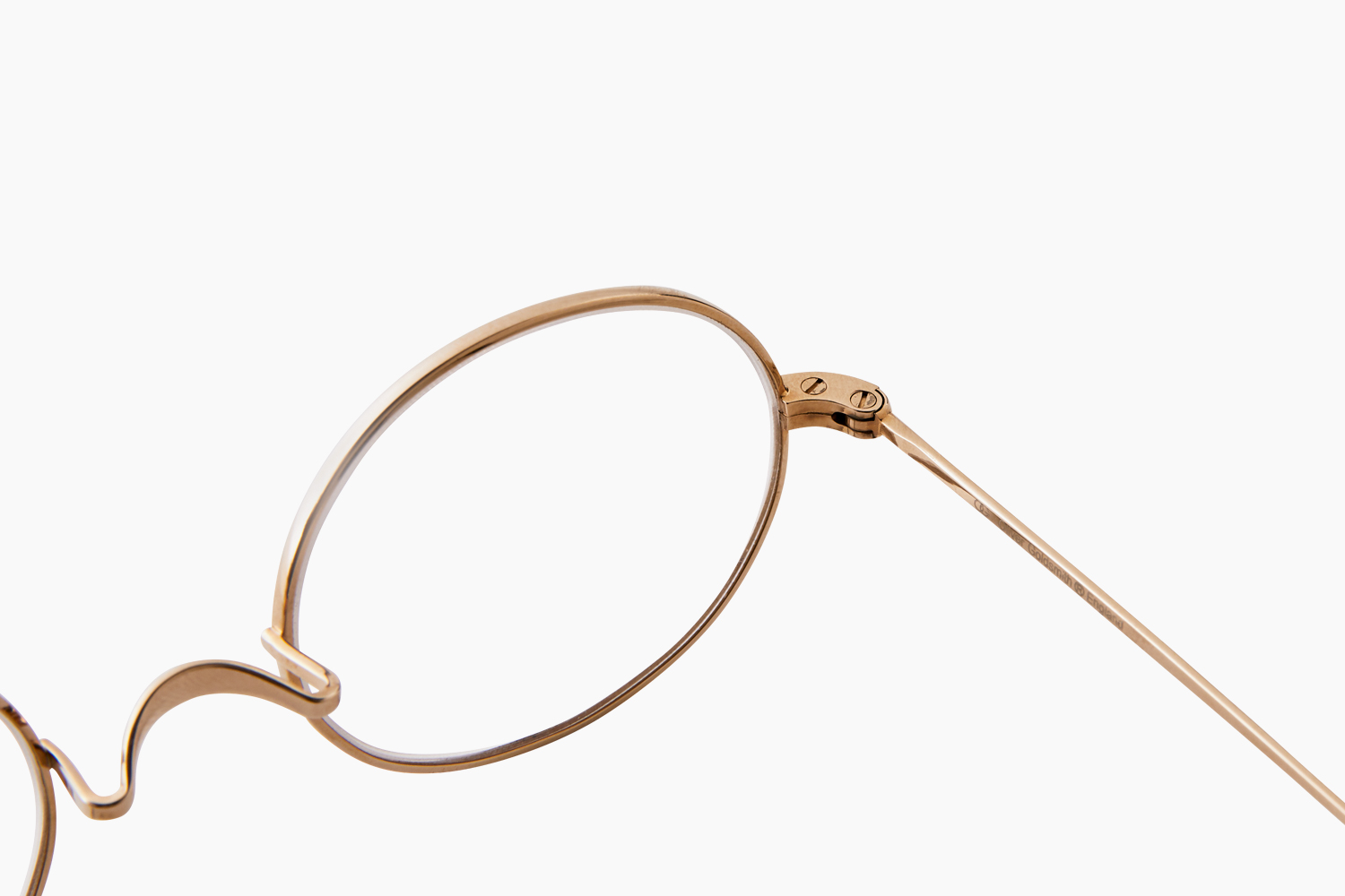 Oliver Oval/Pro Titanium - Gold｜OLIVER GOLDSMITH