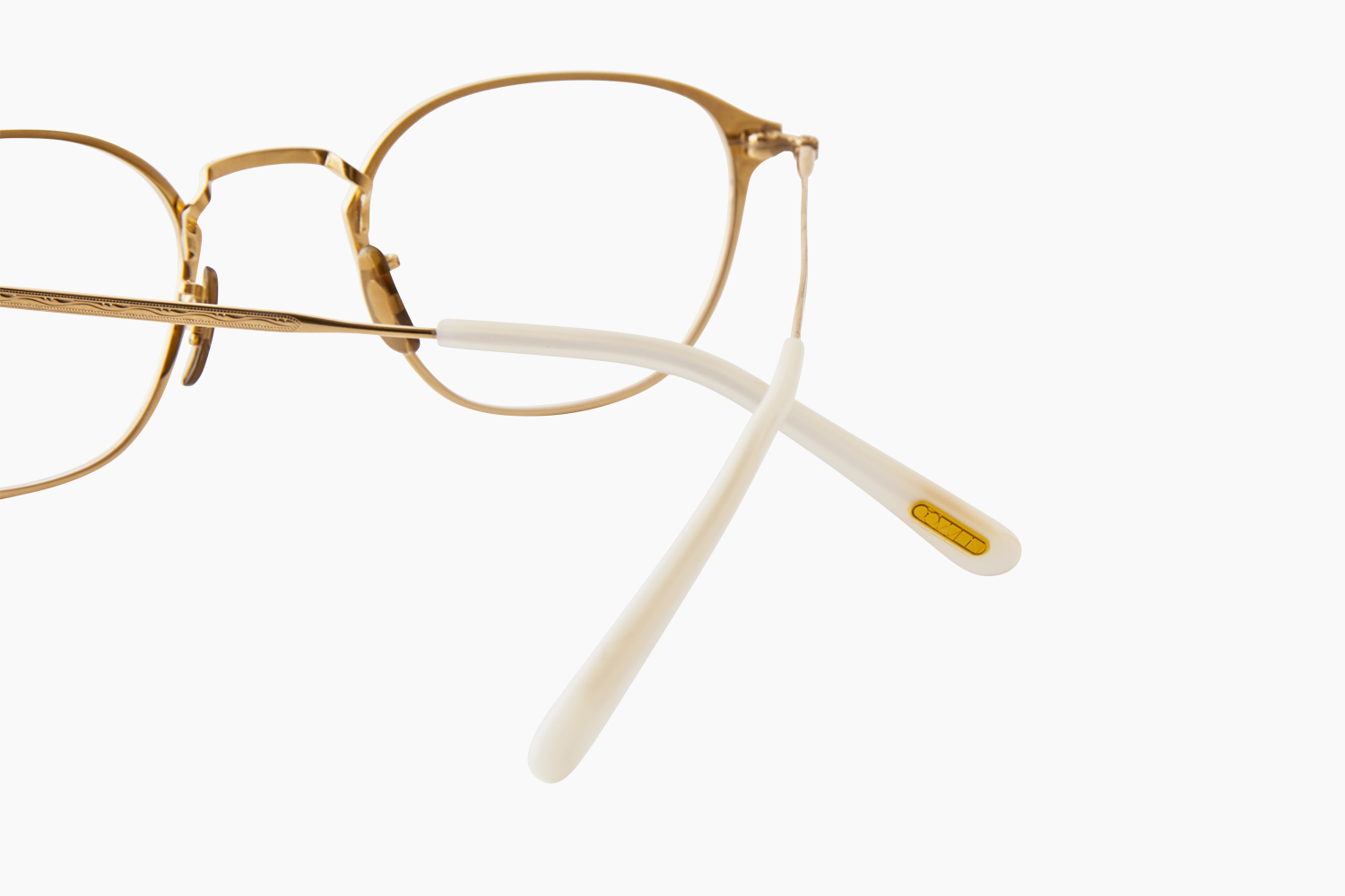 Dayson - WHT｜OLIVER PEOPLES