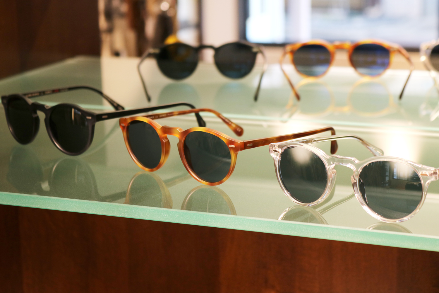 OLIVER PEOPLES｜＜ICON＞＜VINTAGE＞｜TOPIC｜Continuer Inc.｜メガネ・サングラス｜Select Shop