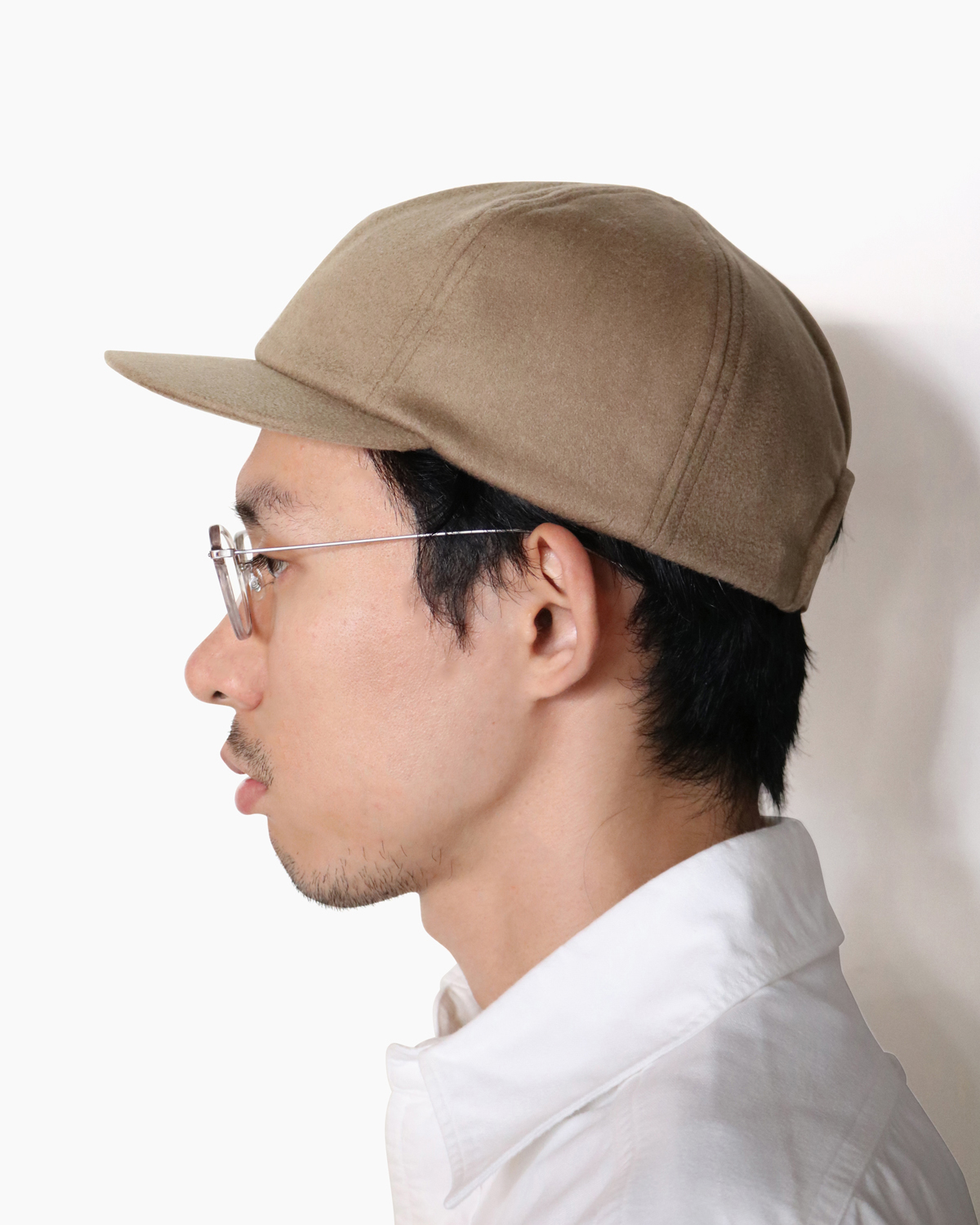 CASHMERE 100 LITTLE BRIM CAP - Camel｜COMESANDGOES