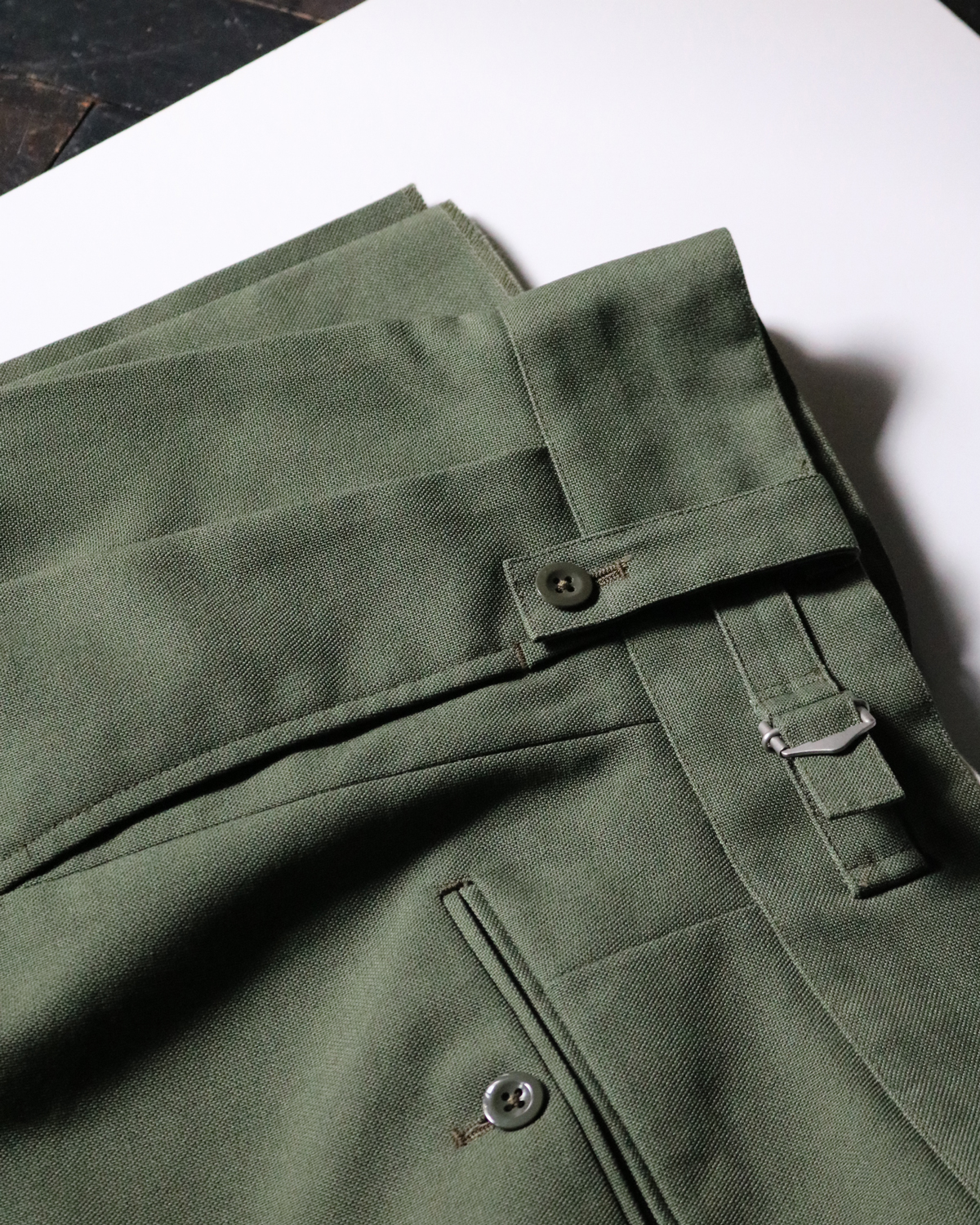 HOPSACK｜BELTLESS - OLIVE｜NEAT