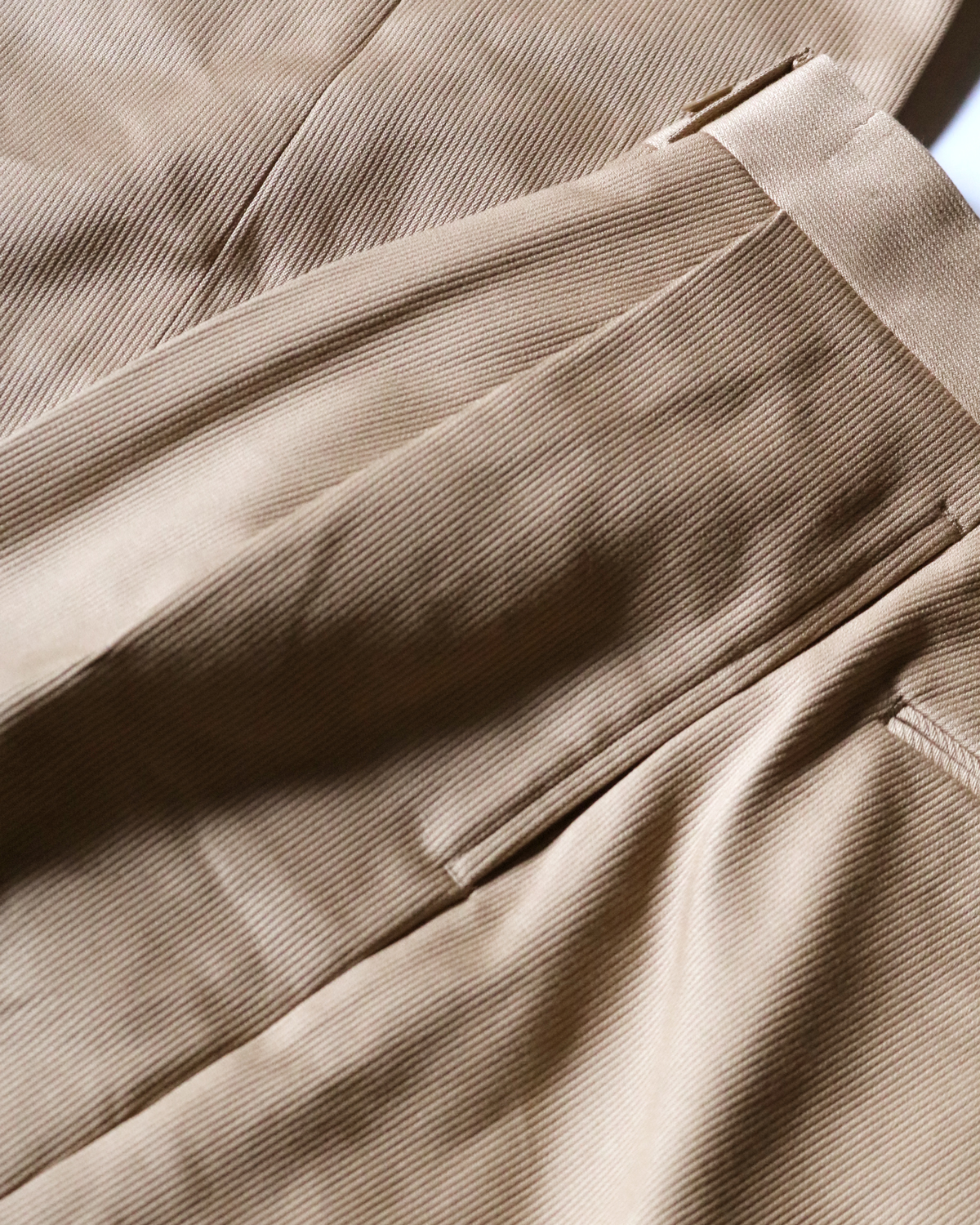 COTTON PIQUE｜TAPERED - BEIGE｜NEAT