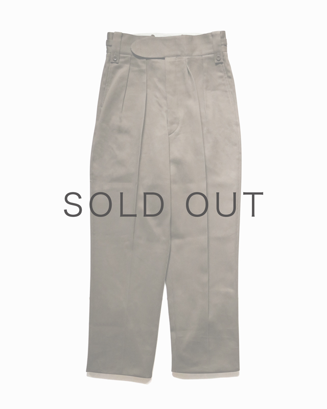 COTTON PIQUE｜BELTLESS – Khaki｜NEAT