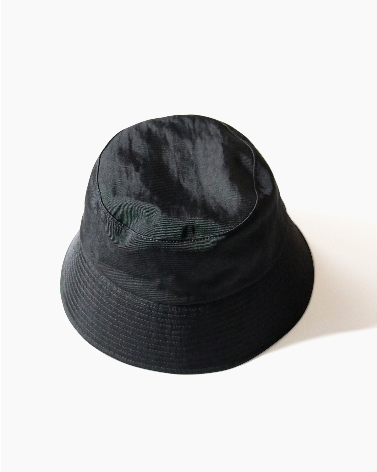 WATER PROOF NYLON BUCKET HAT - Black｜COMESANDGOES