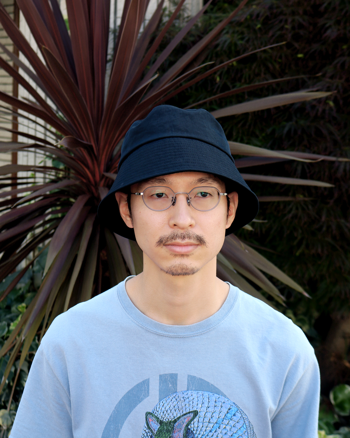 WATER PROOF NYLON BUCKET HAT - Black｜COMESANDGOES