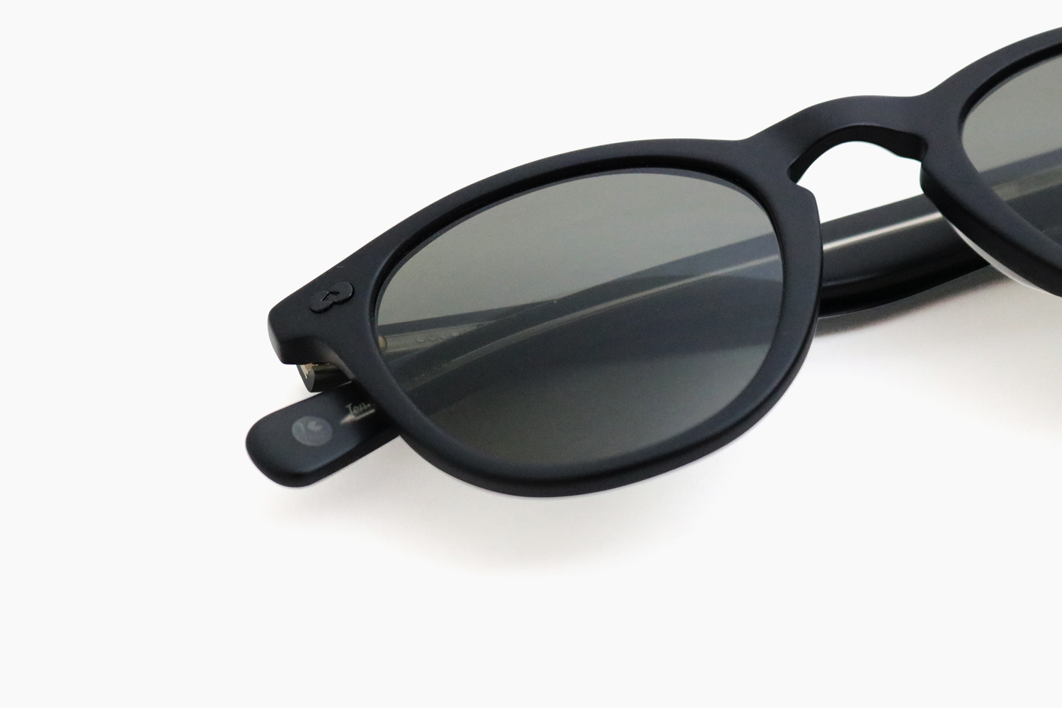 HAMPTON X - MBK｜GARRETT LEIGHT CALIFORNIA OPTICAL