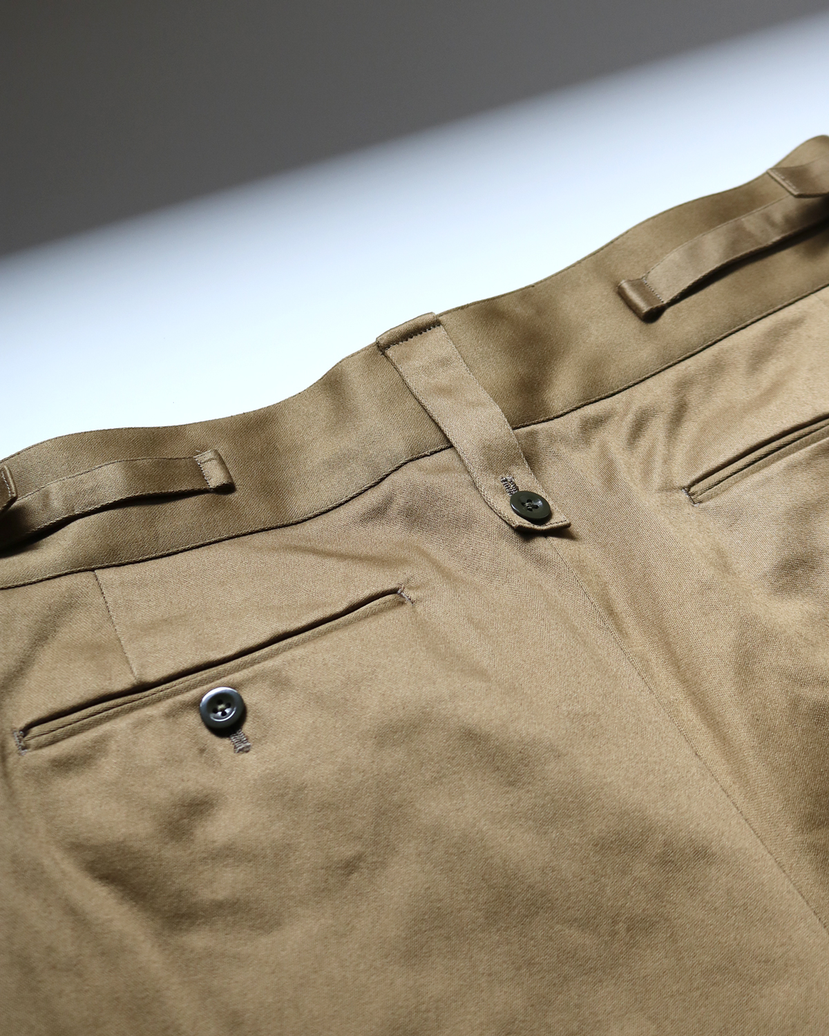 TURPAN SATIN ｜BELTLESS - Taupe｜NEAT