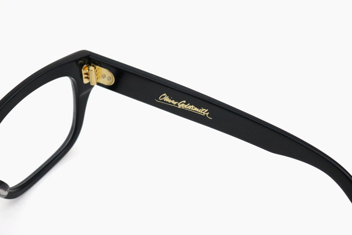 CONSUL-s CELLULOID - NO｜OLIVER GOLDSMITH