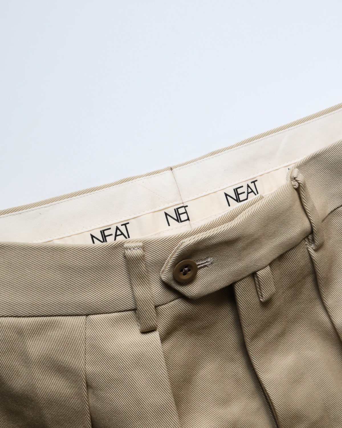 THE KATSURAGI｜TAPERED - BEIGE｜NEAT