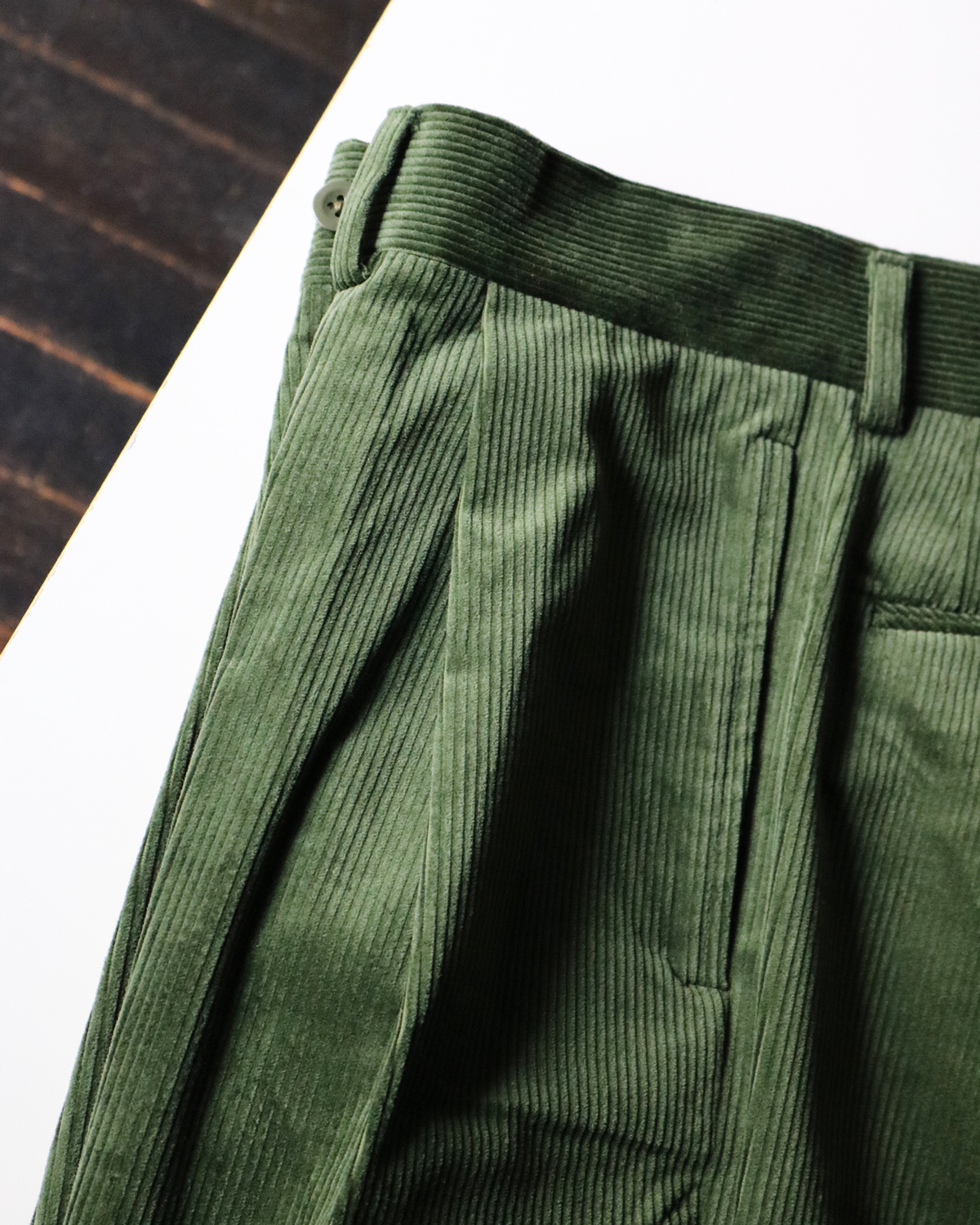 FRENCH CORDUROY｜TAPERED - Green｜NEAT