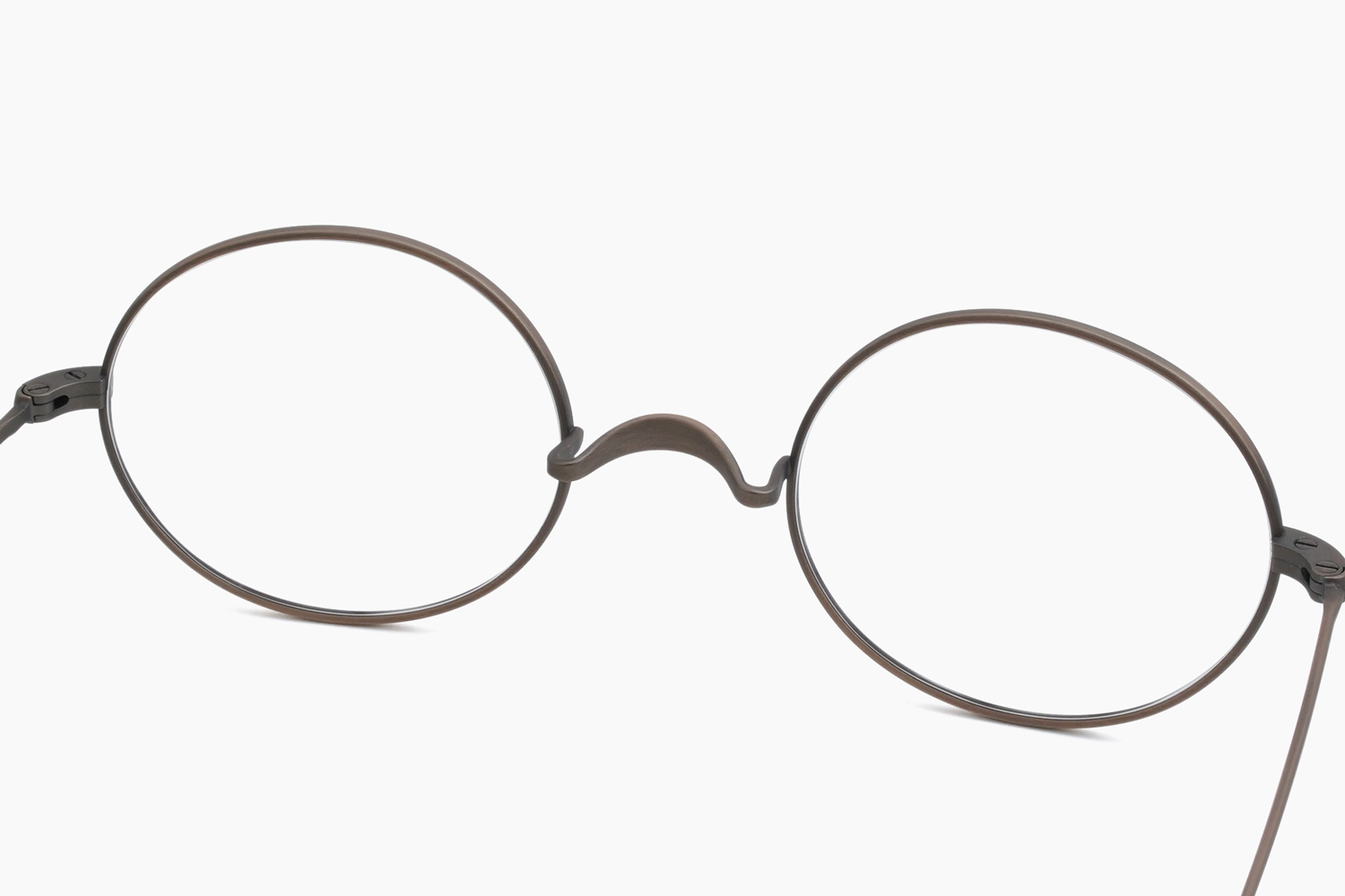 Oliver Oval/ Pro Titanium - Antique Gold｜OLIVER GOLDSMITH