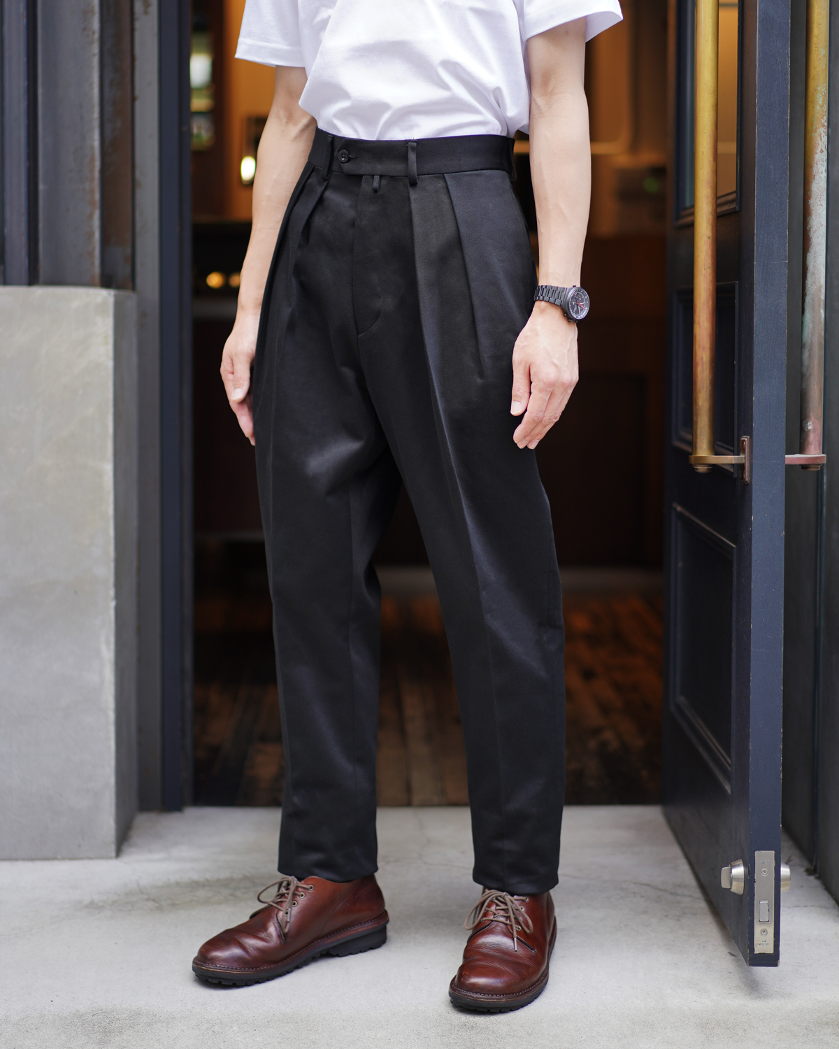 COTTON SATIN │TAPERED - BLACK｜NEAT