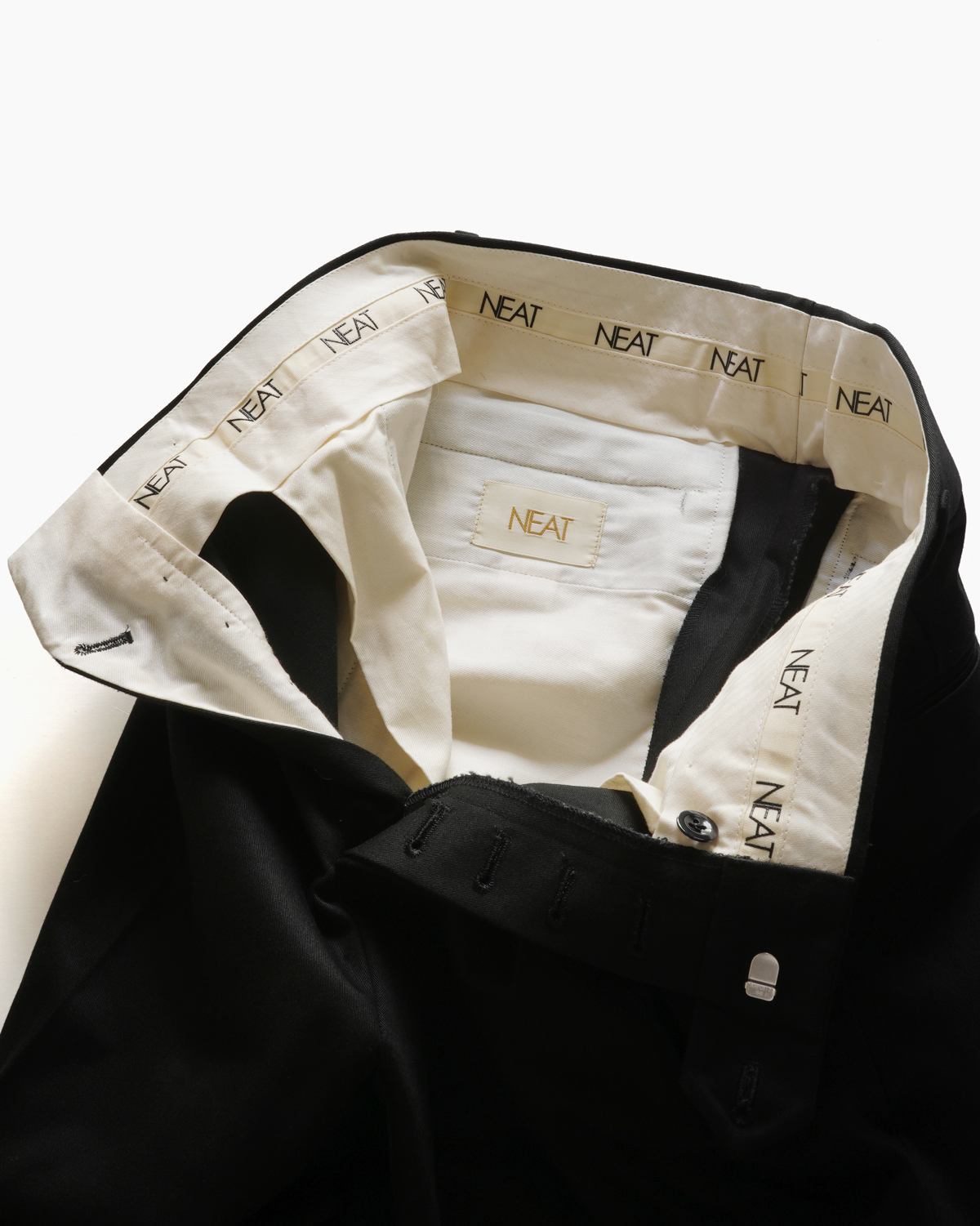 NEAT｜COTTON SATIN │ STANDARD - BLACK｜PRODUCT｜Continuer Inc 