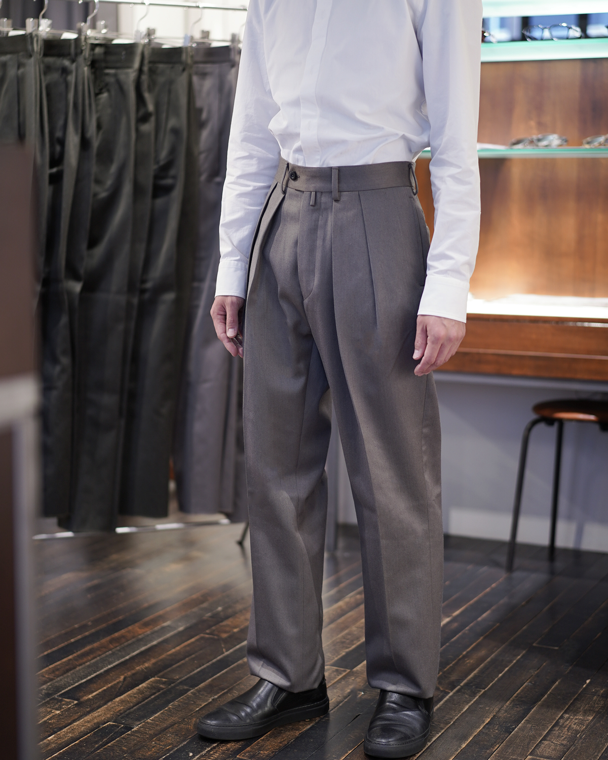 休日限定 NEAT｜MOON SPORTING HERITAGE GABARDINE TWILL｜STANDARD パンツ