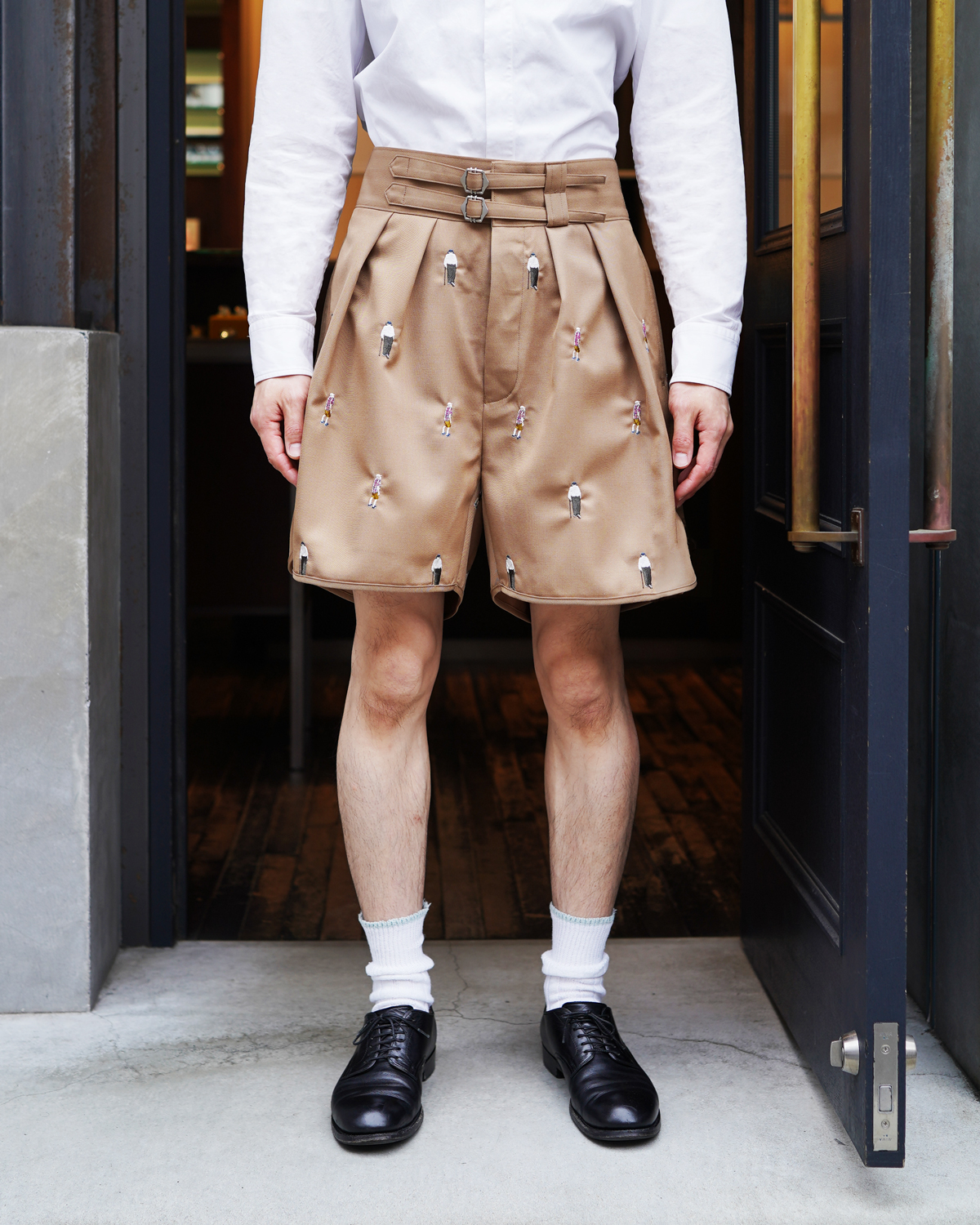 WOOL GABARDINE EMBROIDERY｜GURKHA SHORTS - Camel｜NEAT