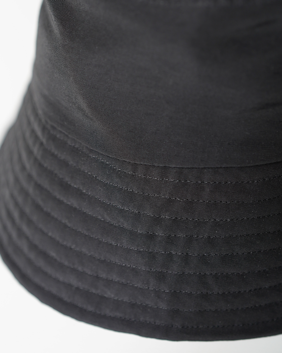 WATER PROOF DOWN BRIM HAT - Black｜COMESANDGOES