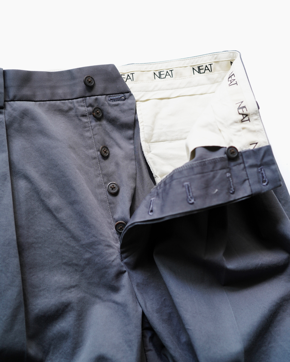 NEAT Chino - Gray｜NEAT