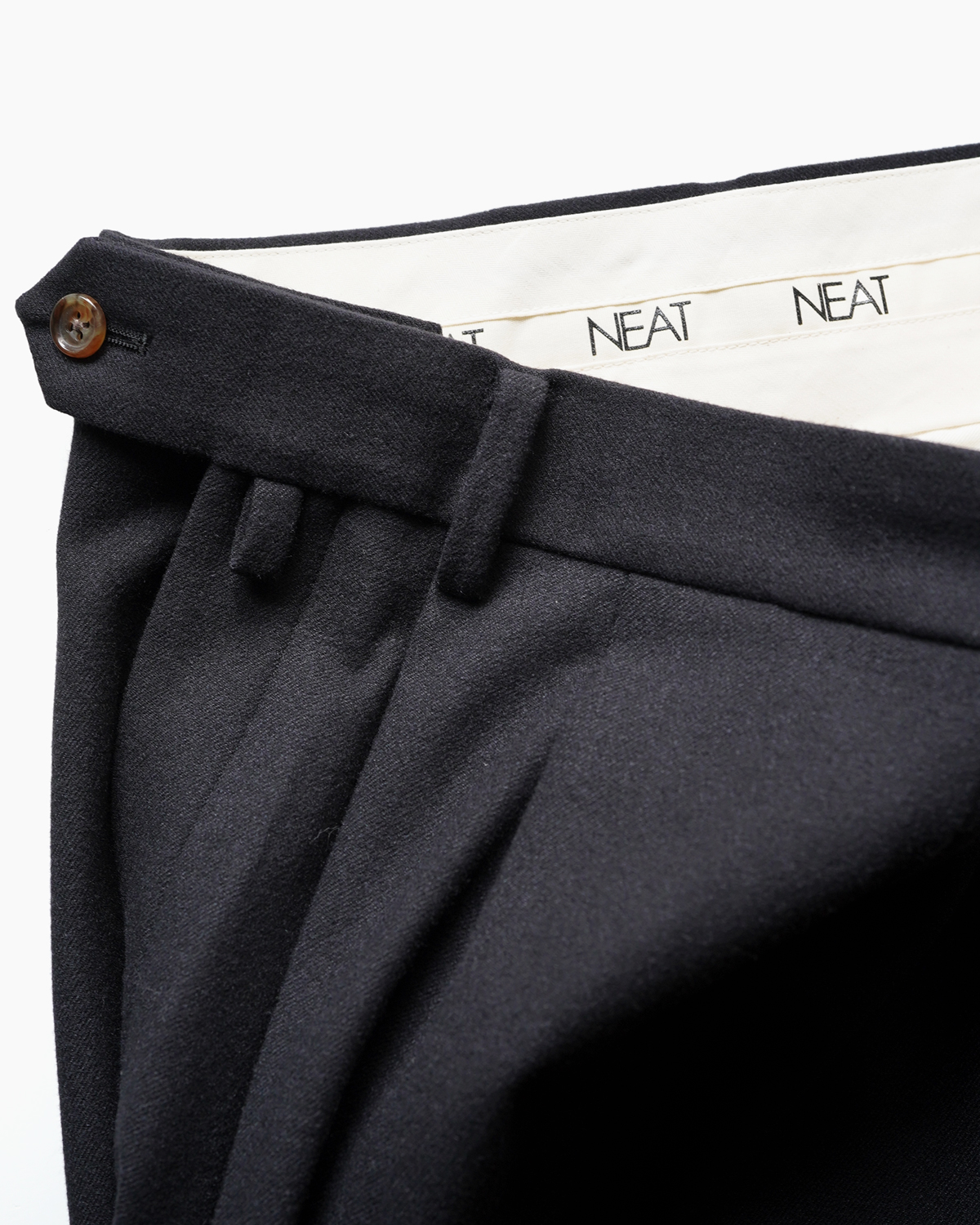 NEAT｜FAKE FLANO｜STANDARD - Black｜PRODUCT｜Continuer Inc 