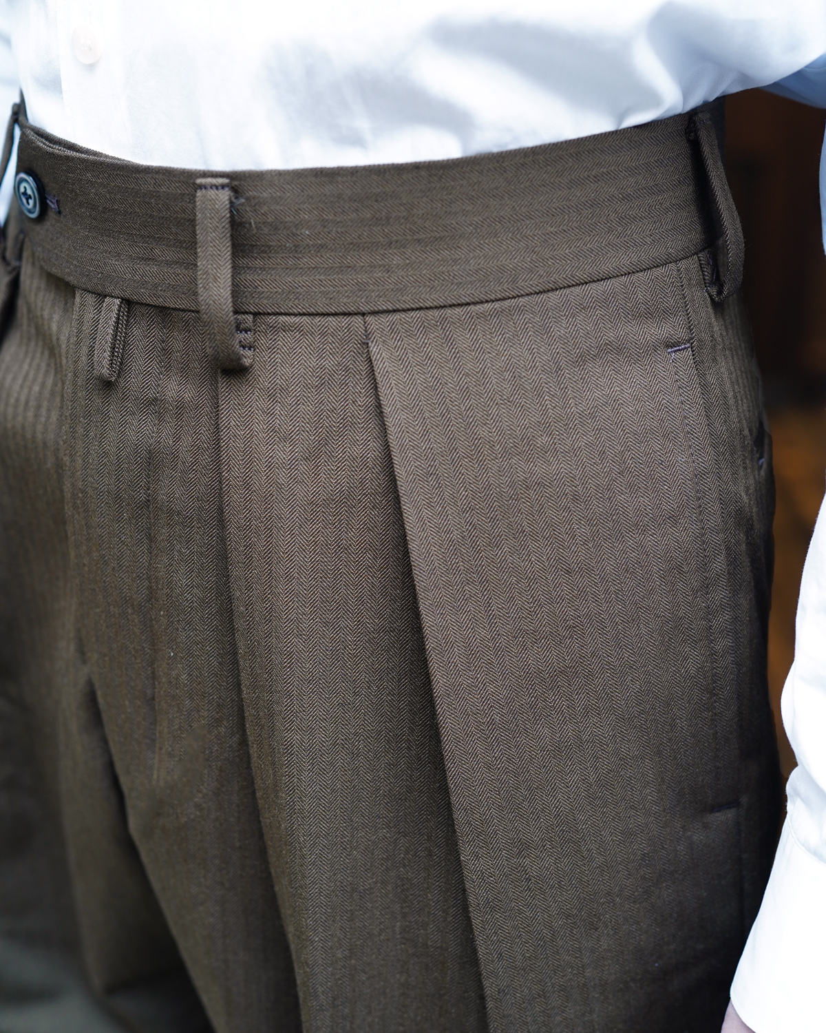 UNFINISHED WOOL HERRINGBONE｜STANDARD - Khaki｜NEAT