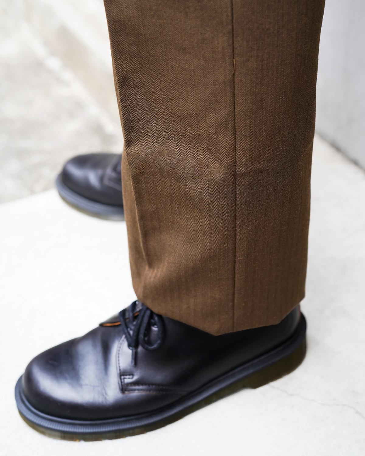 UNFINISHED WOOL HERRINGBONE｜STANDARD - Khaki｜NEAT