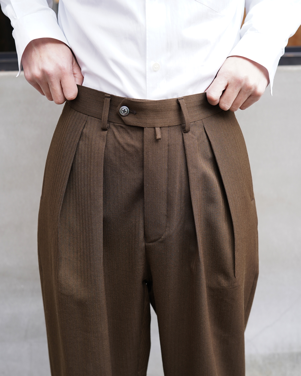 UNFINISHED WOOL HERRINGBONE｜WIDE - Khaki｜NEAT