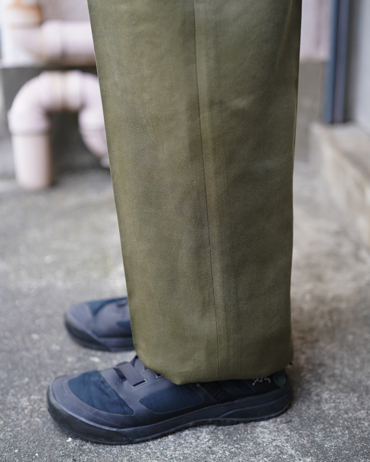 LYOCELL CHINO｜WIDE TYPE Ⅱ - Olive｜NEAT