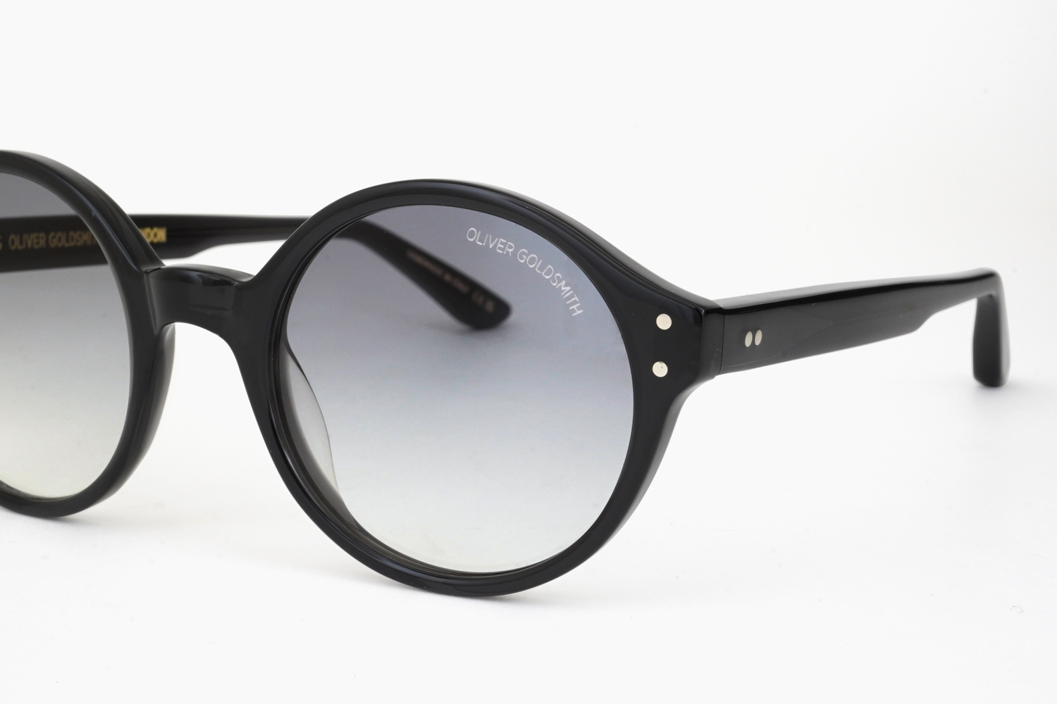 OASIS WS - Almost Black｜OLIVER GOLDSMITH