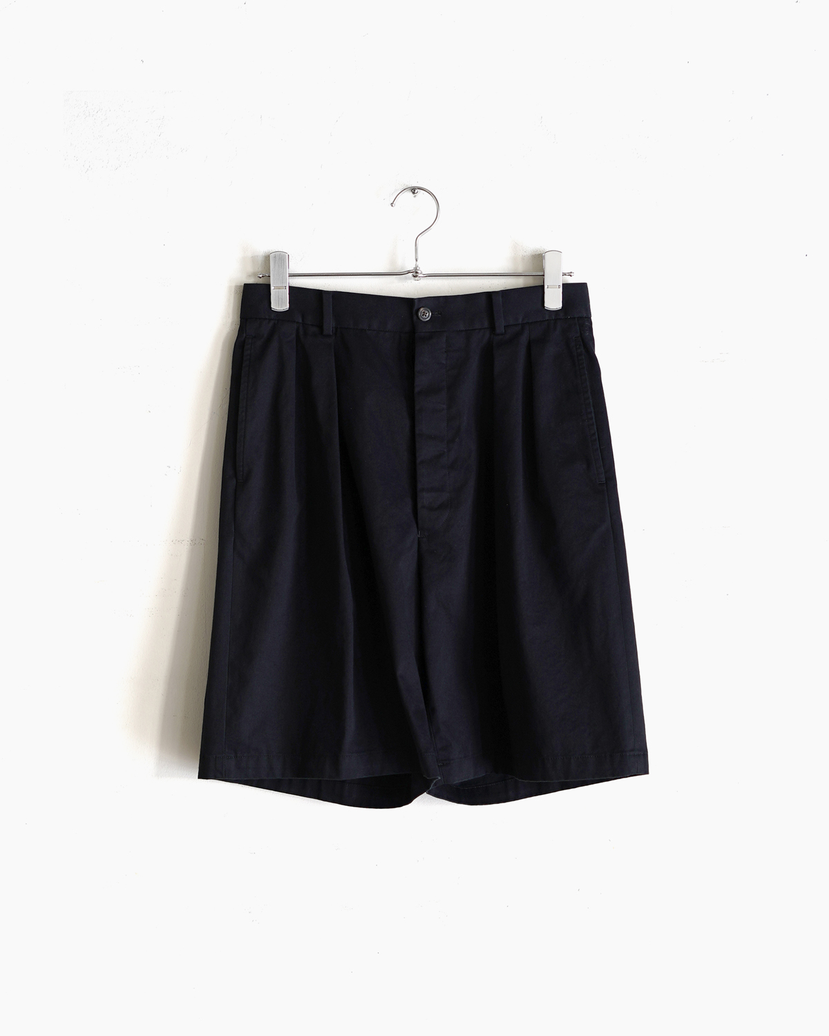 NEAT Chino Shorts - Black｜NEAT