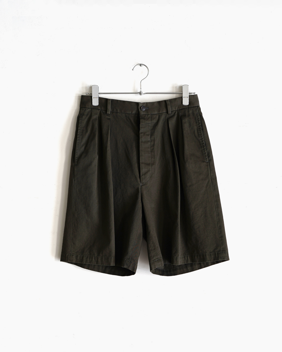 NEAT Chino Shorts - Dark Olive｜NEAT