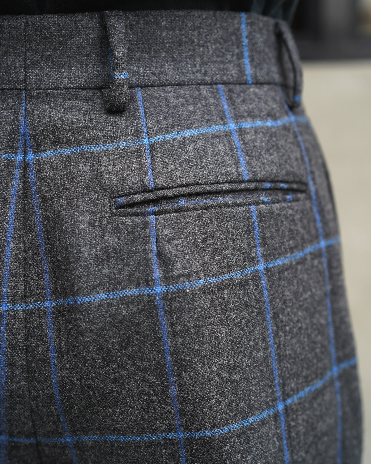 LOVAT TWEED Windowpane｜STANDARD-TYPE I - Gray × Blue｜NEAT