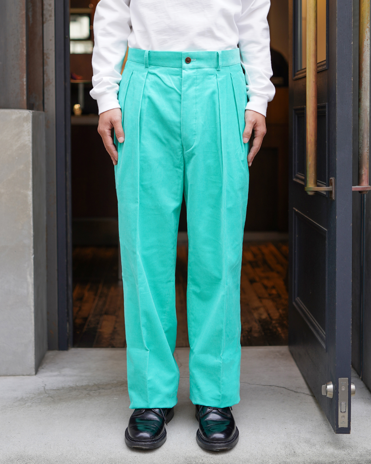 PONTOGLIO CORDUROY｜NEAT Chino - Mint Green｜NEAT