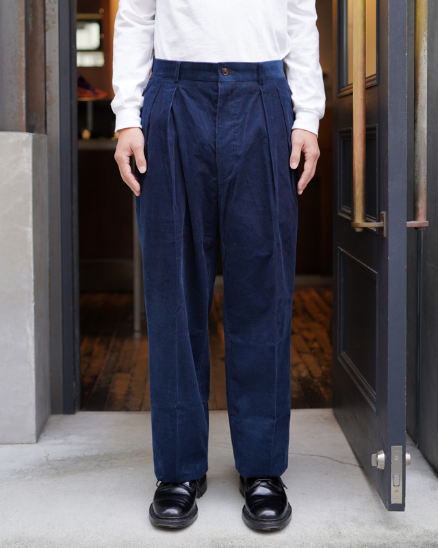 PONTOGLIO CORDUROY｜NEAT Chino – Navy｜NEAT