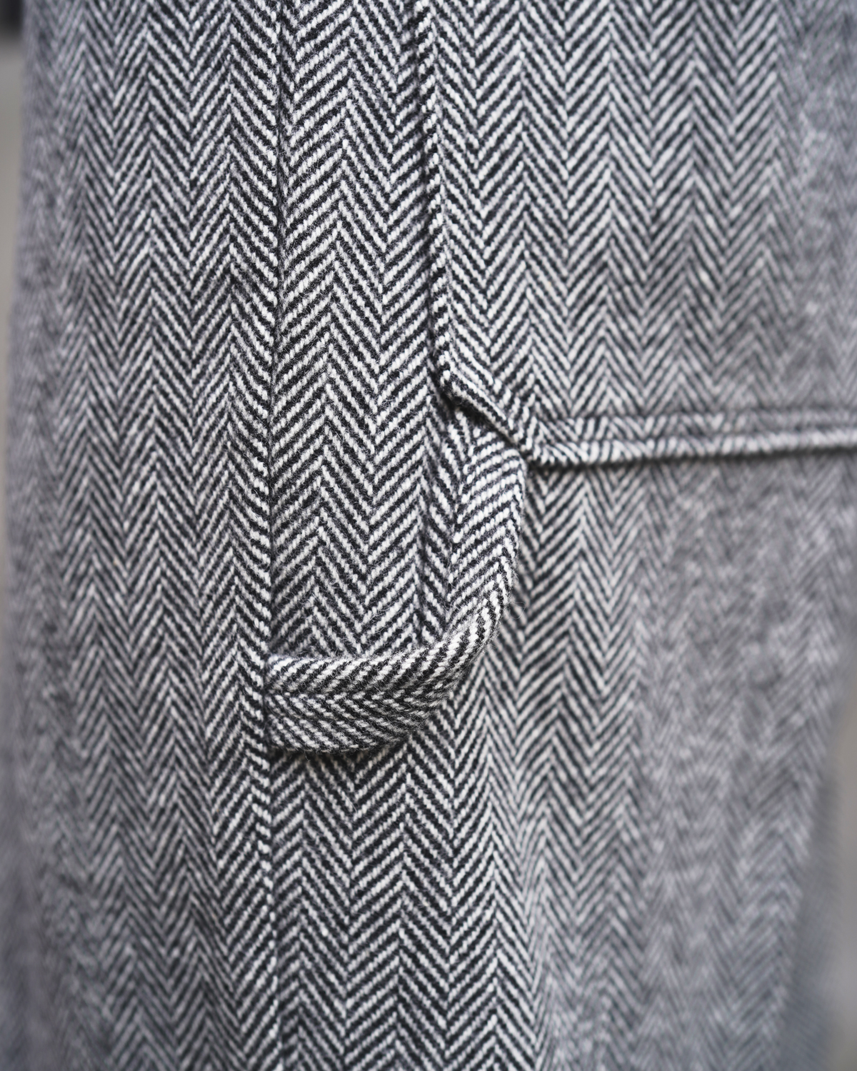 WOOL NYLON FLANNEL HERRINGBONE｜PAINTER - Black × White｜NEAT