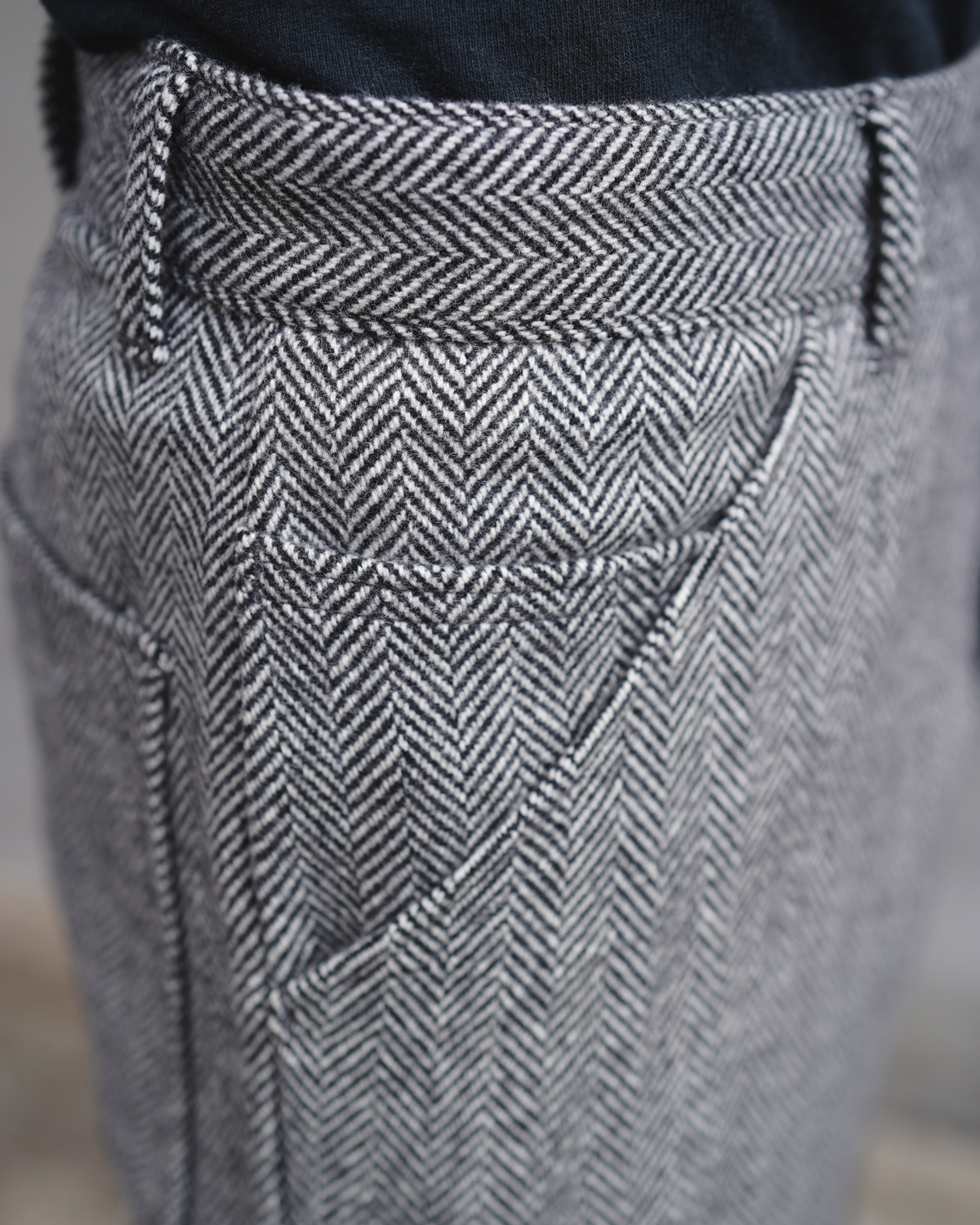 WOOL NYLON FLANNEL HERRINGBONE｜PAINTER - Black × White｜NEAT