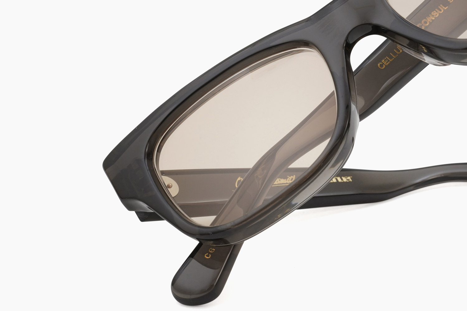 OLVER GOLDSMITH for Continuer｜CELLULOID CONSUL-s nc｜CG - SUN｜OLIVER GOLDSMITH