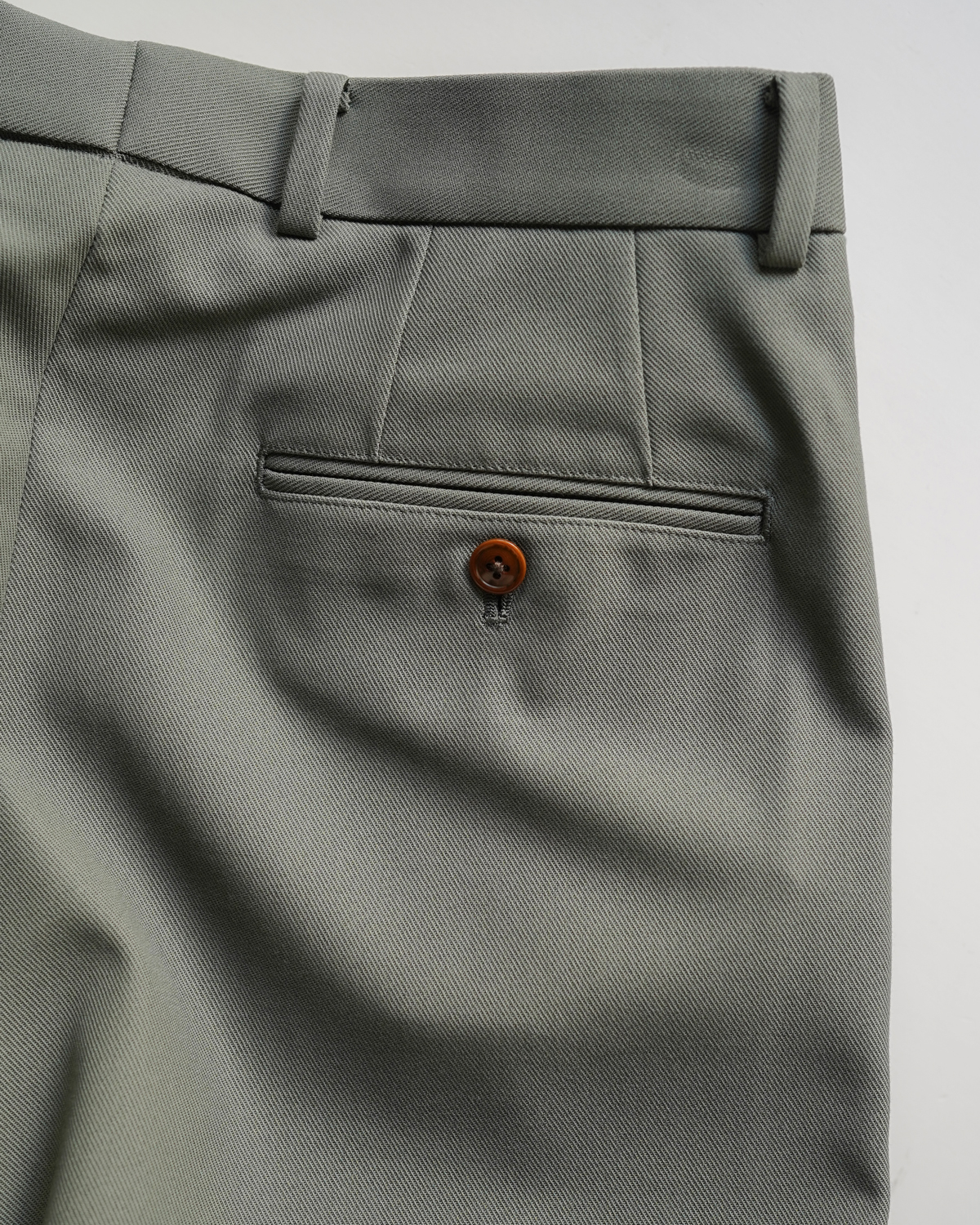 NEAT Chino Shorts - Moss｜NEAT