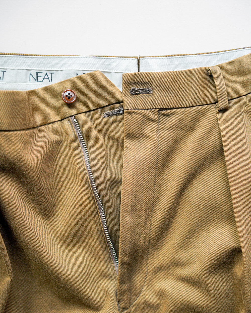 NEAT Chino - Fade Brown｜NEAT
