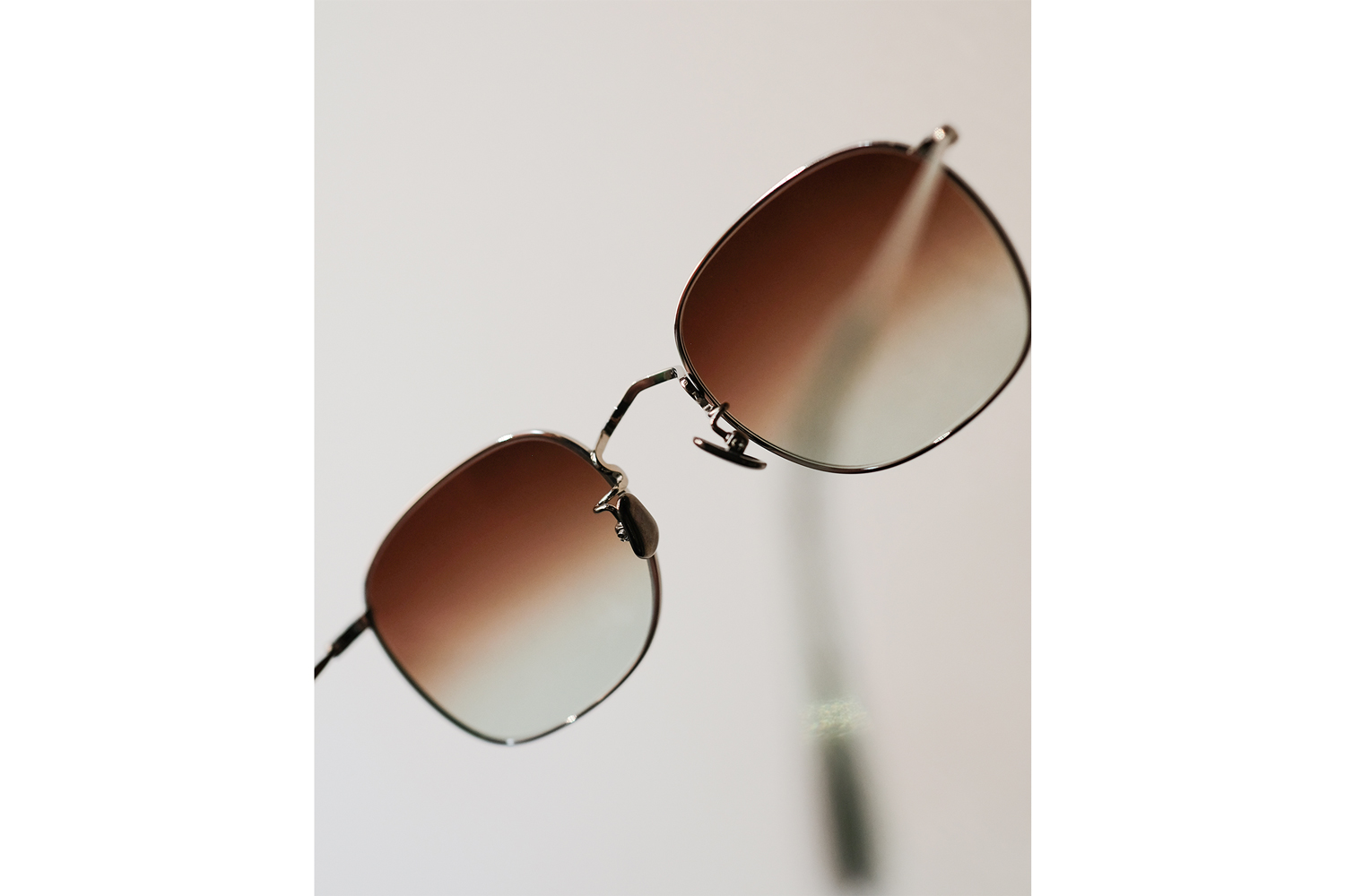 OLVER GOLDSMITH for Continuer｜SANTA SUN - Titania｜OLIVER GOLDSMITH