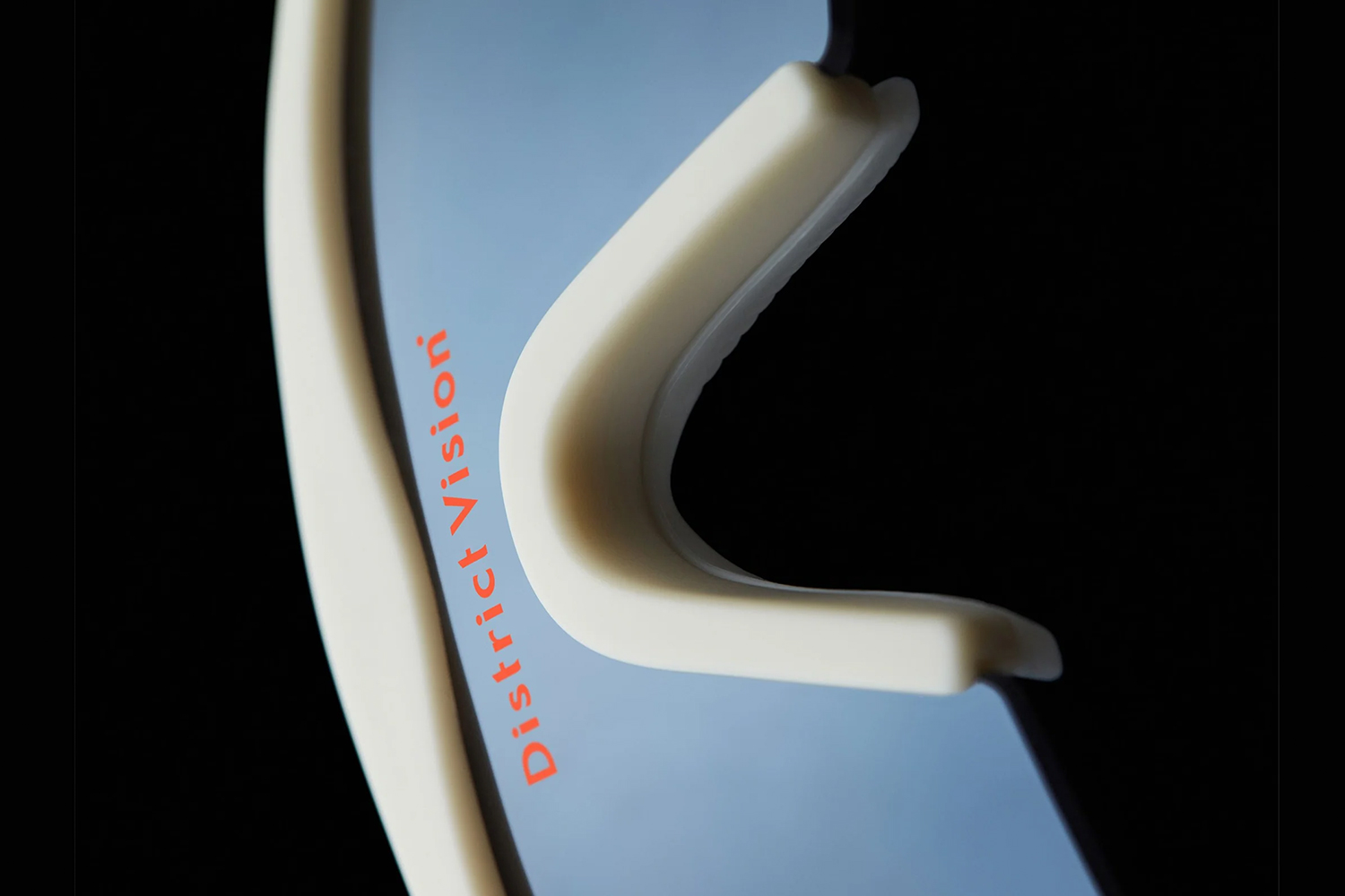 Koharu Eclipse - Limestone / D+ Onyx Mirror｜District Vision