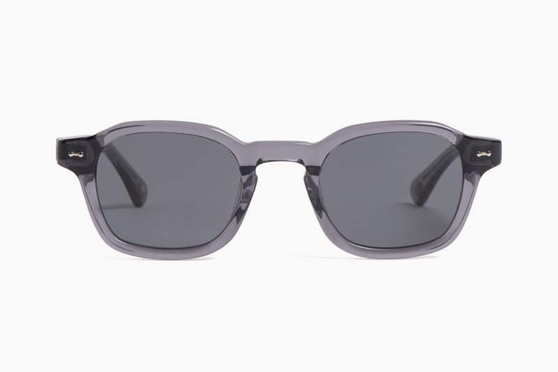 HERO SUN – ROBOTGREY｜PETER AND MAY